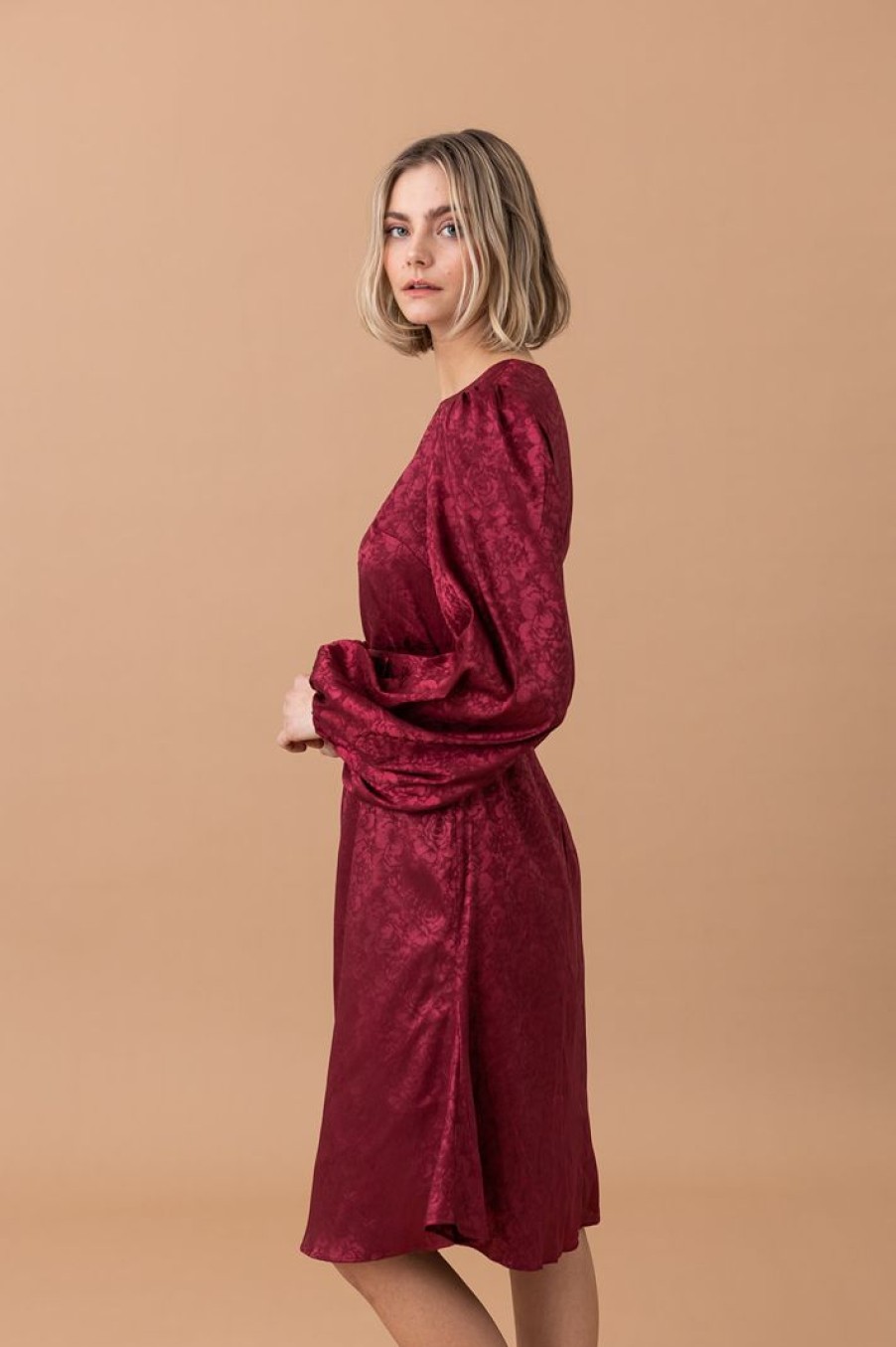 Klaer Secrets by B | Aw23 – Avannah Kjole Plum