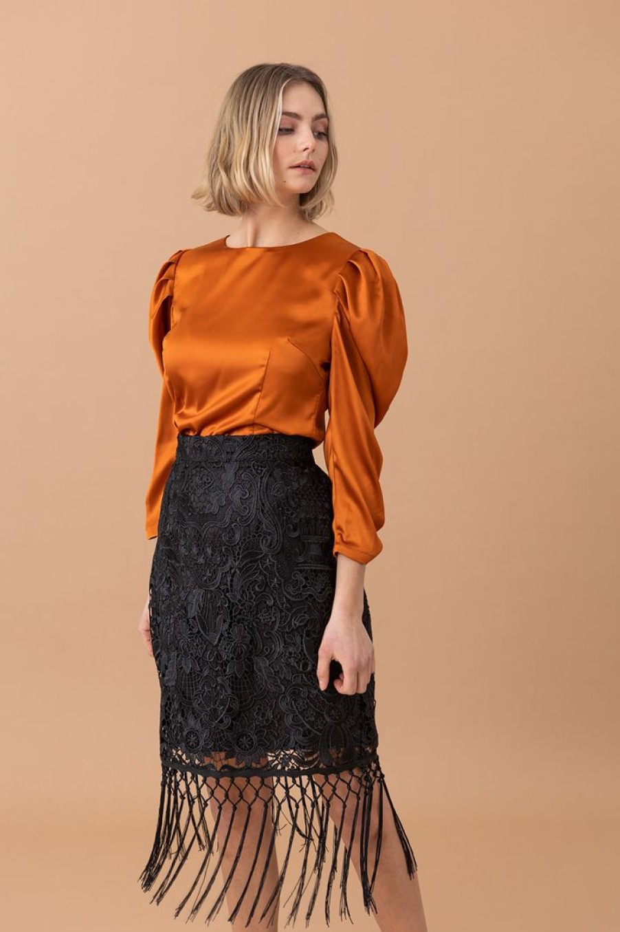 Klaer Secrets by B | Aw23 – Arwen Bluse Rust